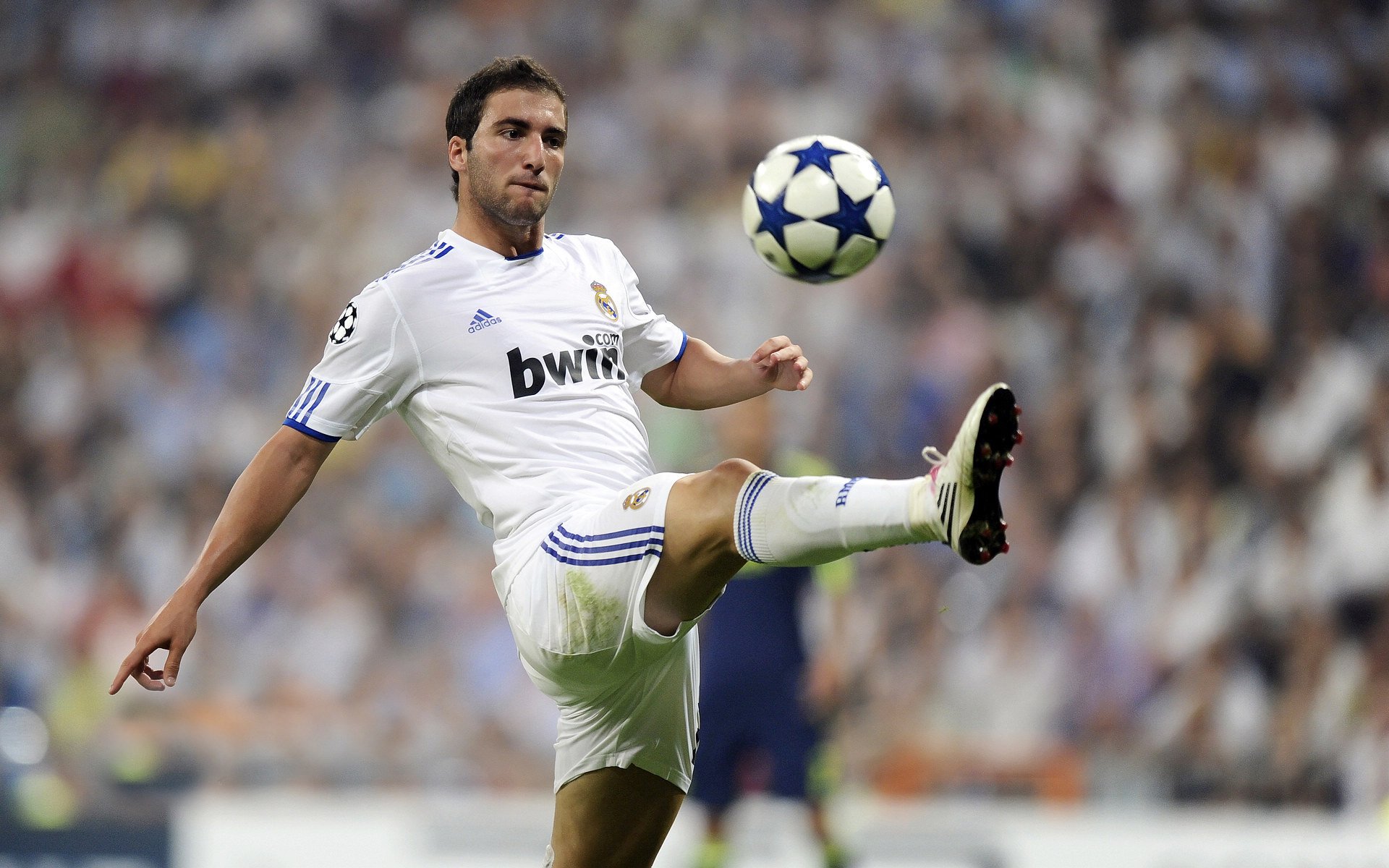 英超焦点战火热开启,冠军宝座谁属?,9495英超冠军